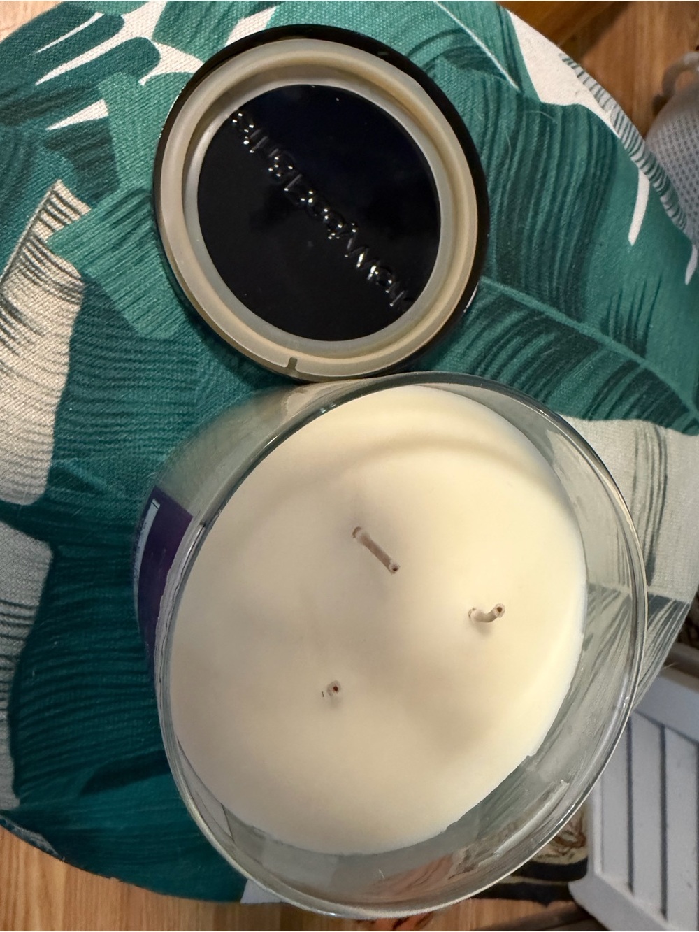 Bath & Body Works Aromatherapy Passion Candle - Picture 2 of 3